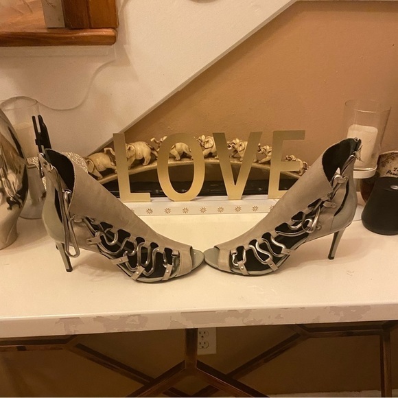 SCHUTZ LEATHER HEELED SHOE SIZE 8 - Picture 3 of 8